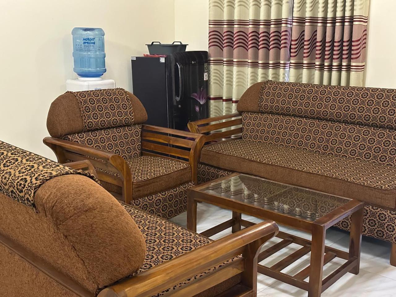 Lahiru Airport Villa Andiambalama Eksteriør bilde