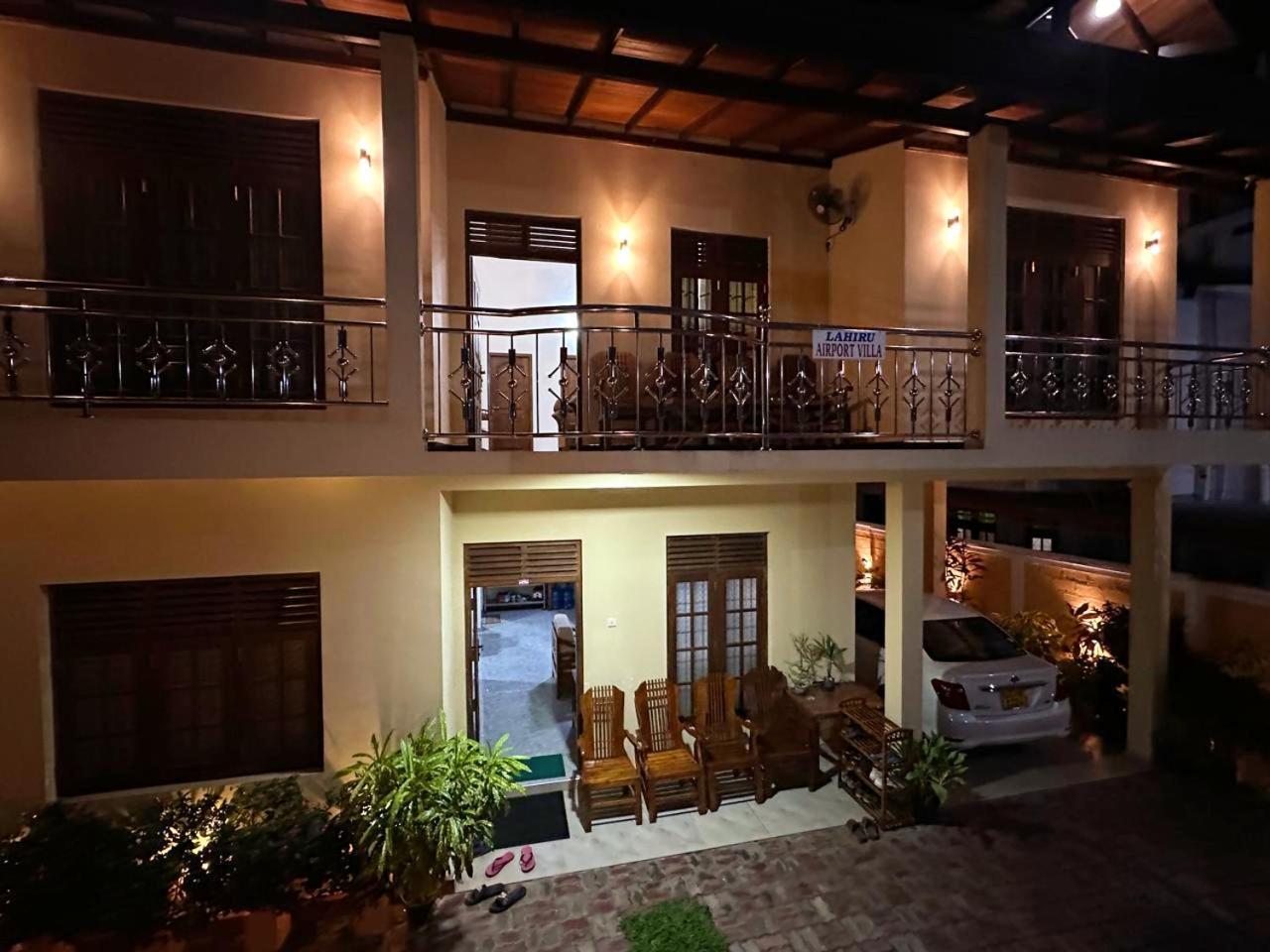 Lahiru Airport Villa Andiambalama Eksteriør bilde