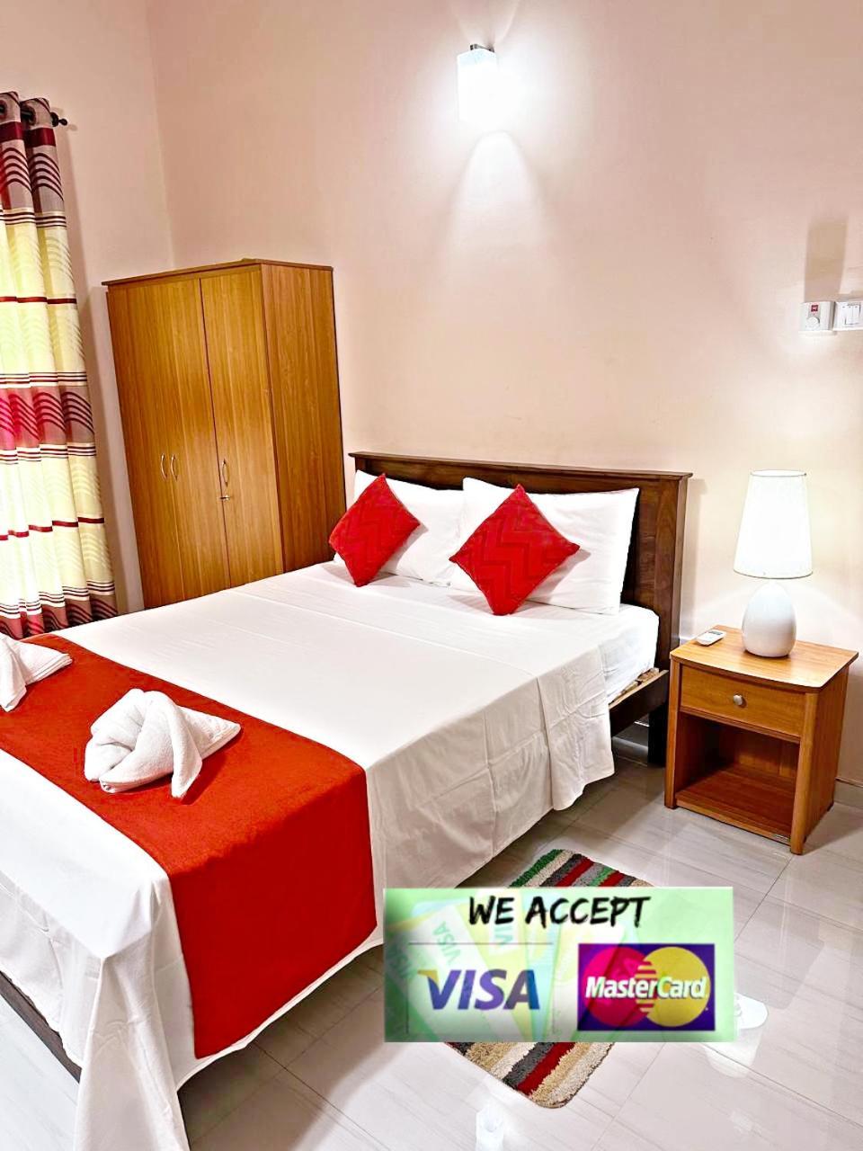 Lahiru Airport Villa Andiambalama Eksteriør bilde